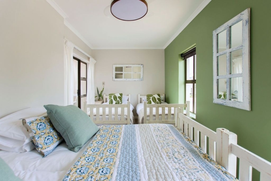 2 Bedroom Property for Sale in Mykonos Western Cape